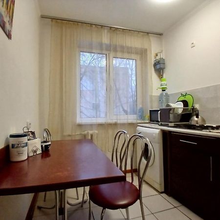 Квартира Біля Залізничного Вокзалу Vinnycja Esterno foto