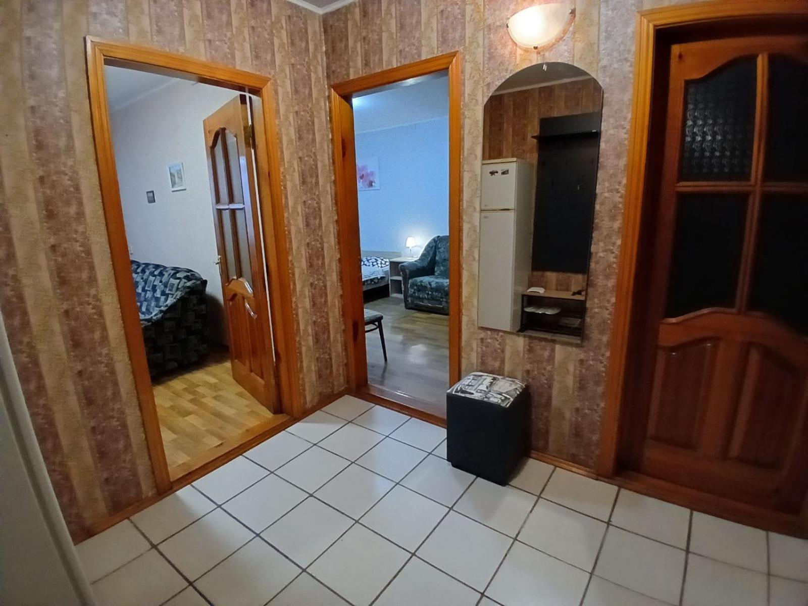 Квартира Біля Залізничного Вокзалу Vinnycja Esterno foto